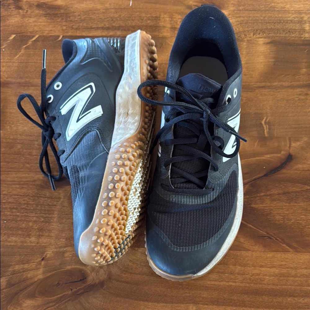 New Balance T3000v6 Turf Sneakers